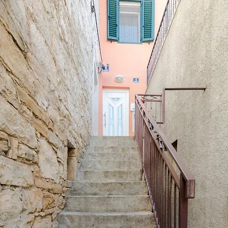 Apartamento Mala Punta *